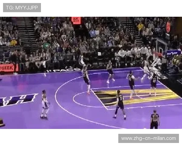 NBA空中换手戏耍防守者：空中技艺的巅峰演绎